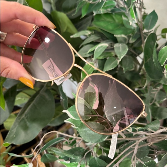 SALE💐LONGCHAMP aviator cat eye purple sunglasses ✨ - Picture 8 of 16